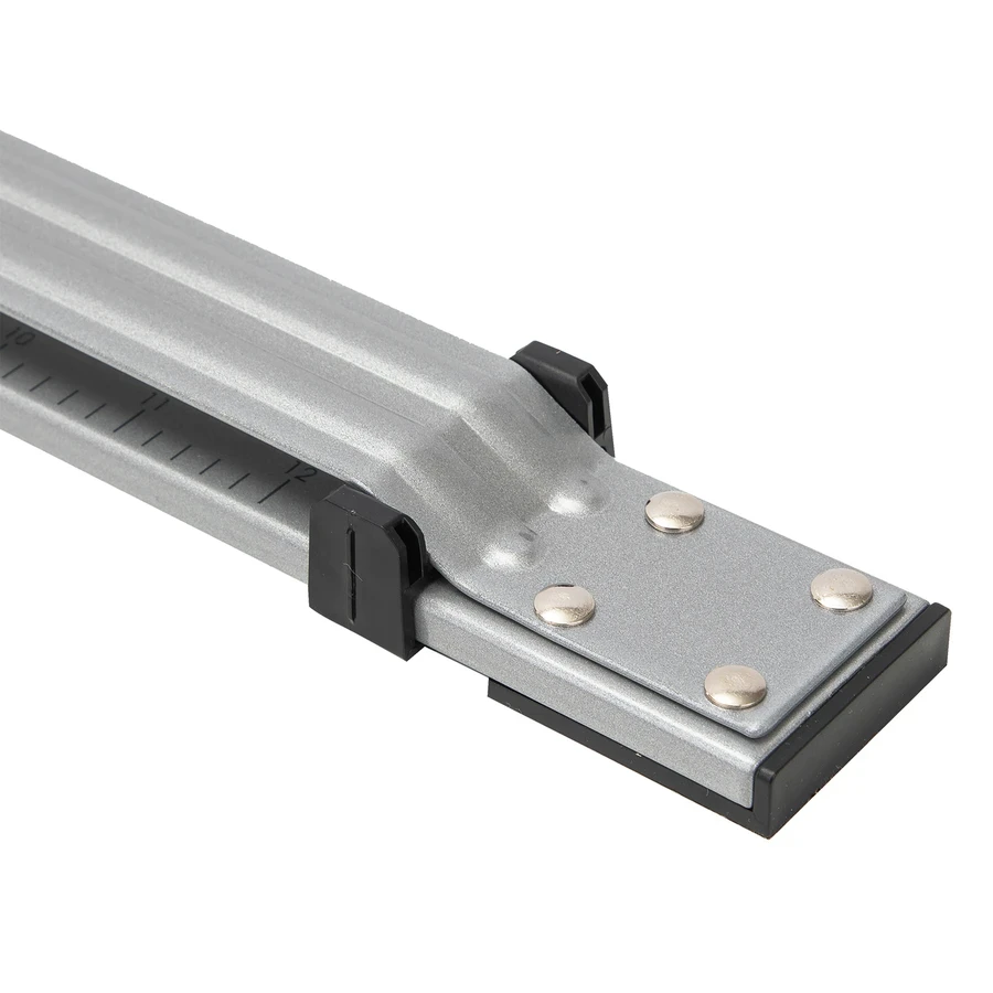 Deli 25-Sheet Desktop Stapler | Rotatable Anvil for 24/6 & 26/6 Staples with Ergonomic Metal Body (Silver) | E0334