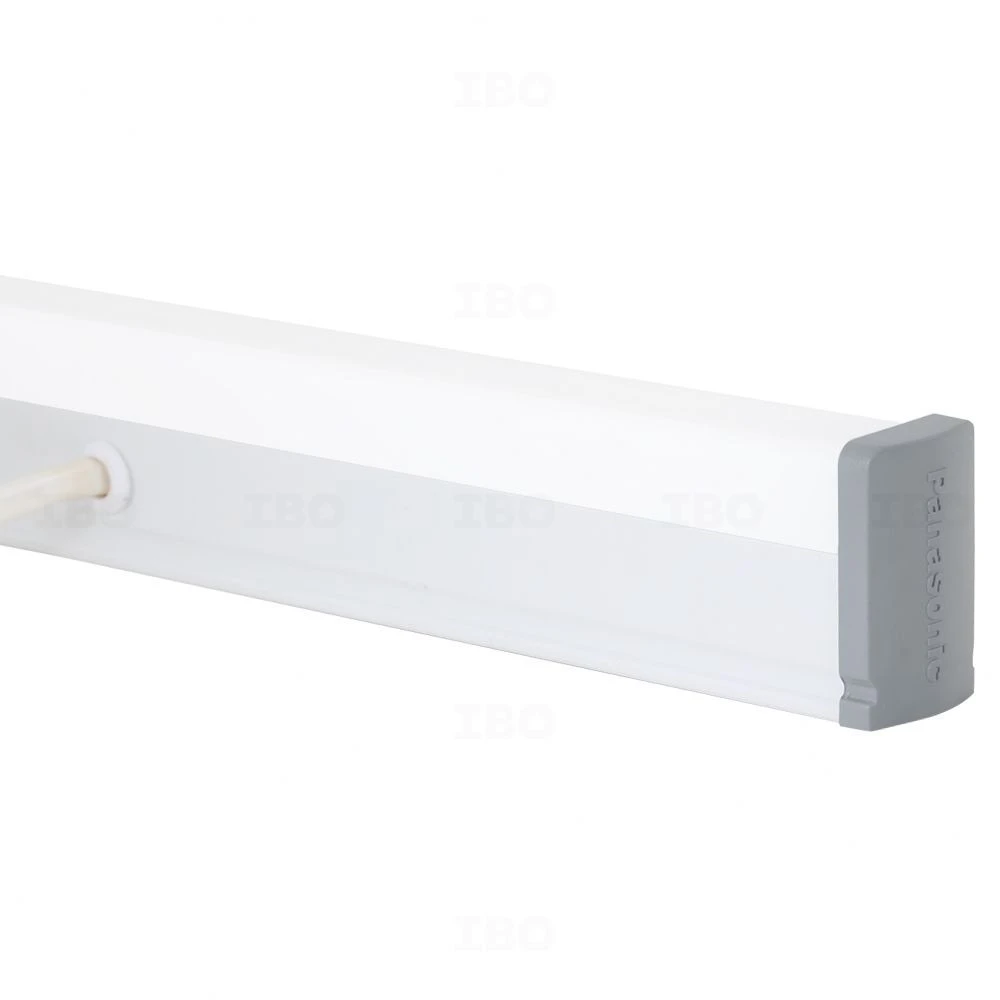 Panasonic 5W THEALED LED Batten (PBTM02057) - 6500K Cool Day Light, 500 Lumens, Polycarbonate Body, and 30,000 Hours Life
