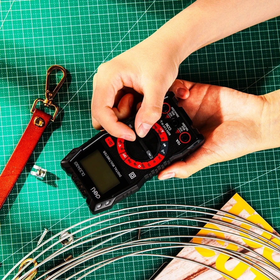 Deli Digital Multimeter CAT III 600V Manual Ranging 3 1/2 Digit Display for AC/DC Voltage, DC Current & Resistance with LCD Backlight (Red) | EDL334301