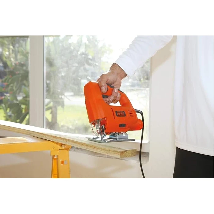 BLACK+DECKER 400W Single-Speed Corded Jigsaw with 45° Bevel Steel Shoe | Precision Wood & Plastic Contour Curve Saw | JS10-B5