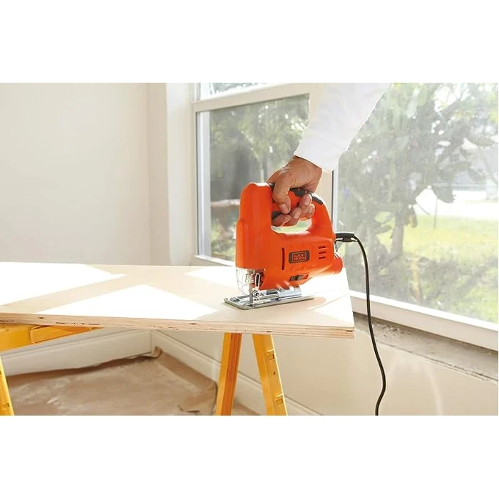 BLACK+DECKER 400W Single-Speed Corded Jigsaw with 45° Bevel Steel Shoe | Precision Wood & Plastic Contour Curve Saw | JS10-B5