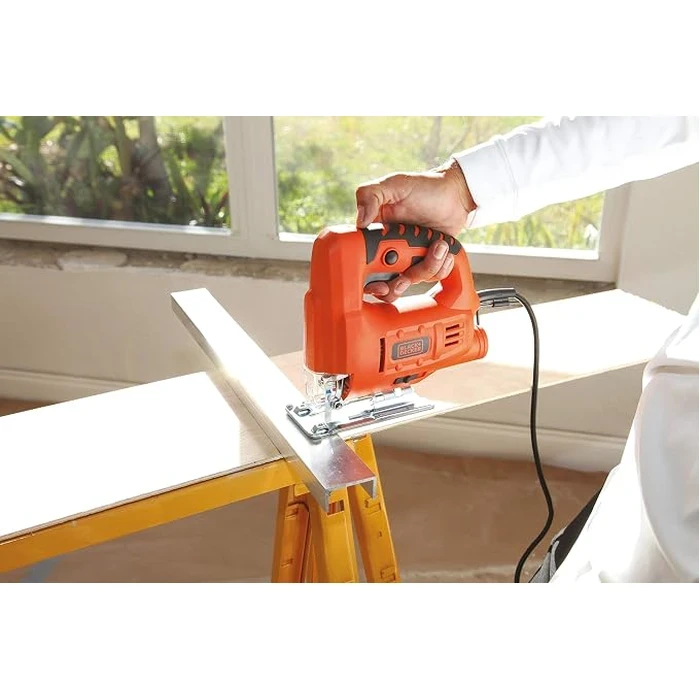 BLACK+DECKER 400W Single-Speed Corded Jigsaw with 45° Bevel Steel Shoe | Precision Wood & Plastic Contour Curve Saw | JS10-B5